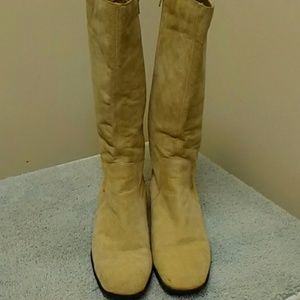 Beige Suede Boots / new / s.10